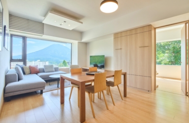 20250723 Ki KN601 Bedroom Deluxe Summer Living Room DSC0471 Lores 1