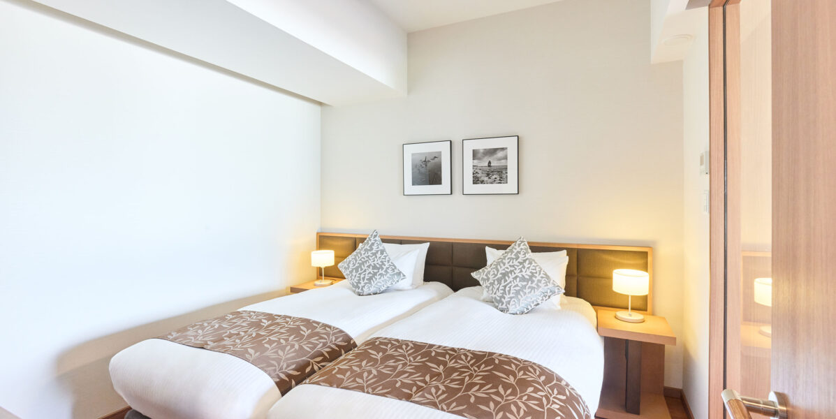 20240821 Ki KN519 Generic Bedroom DSC9669 Lores 1