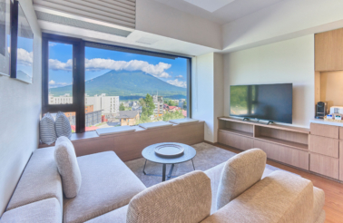 20240821 Ki KN603 Summer Living Room DSC9620 Lores 1 2
